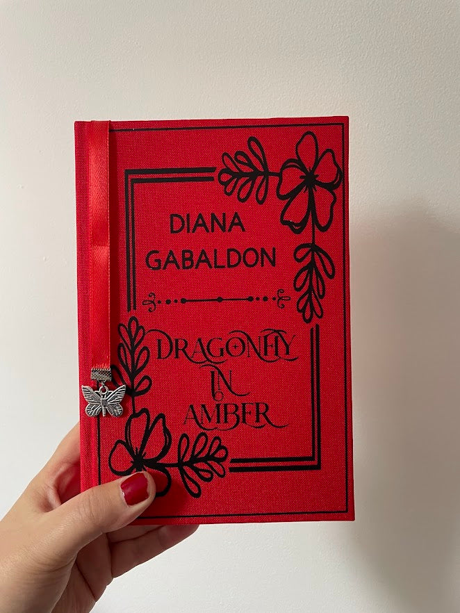 Dragonfly in Amber by Diana Gabaldon